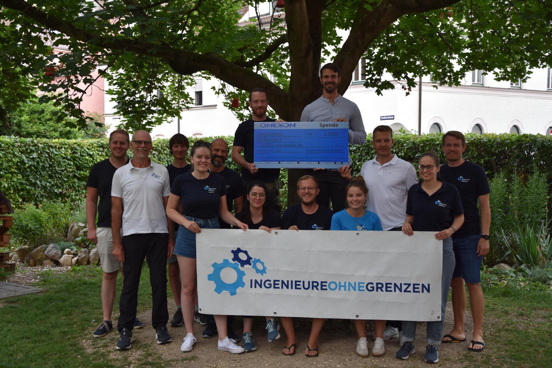 Übergabe der Omexon Spende 