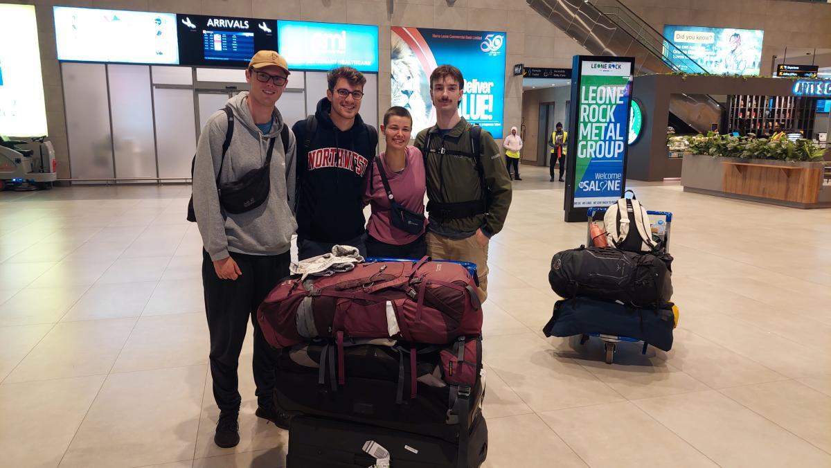 Unser Ausreiseteam am Flughafen