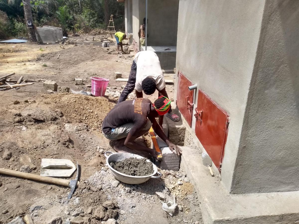 TTTs, Toilettenbau, Sierra Leone, Ingenieure ohne Grenzen, Makenthi, Rigolen, Entwicklungshilfe