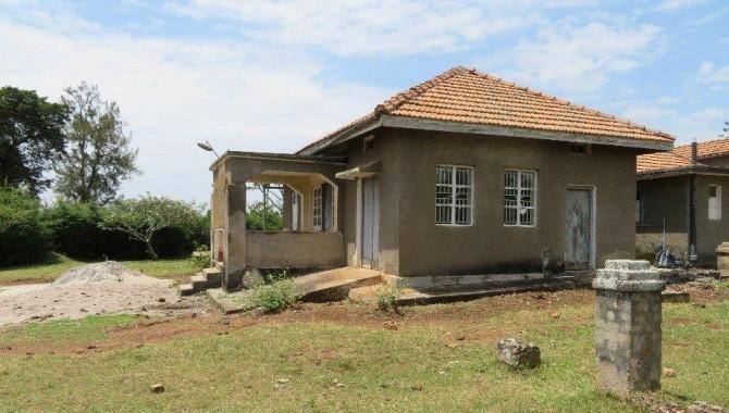 Uganda_Gesundheitszentrum_Haus