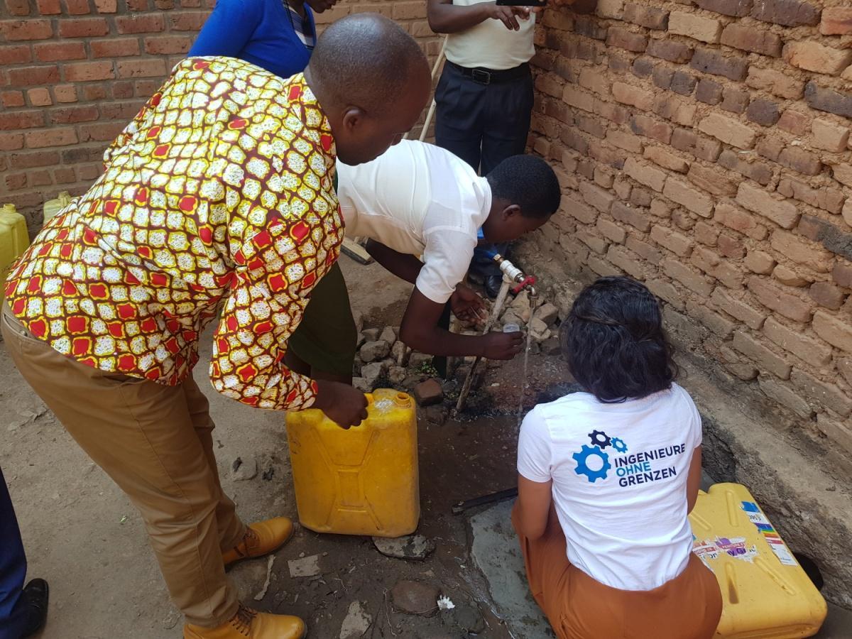 WASSERVERSORGUNG FÜR EINE SCHULE IN RUANDA
