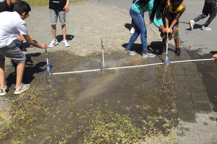 Bau einer Wassersprinkleranlage
