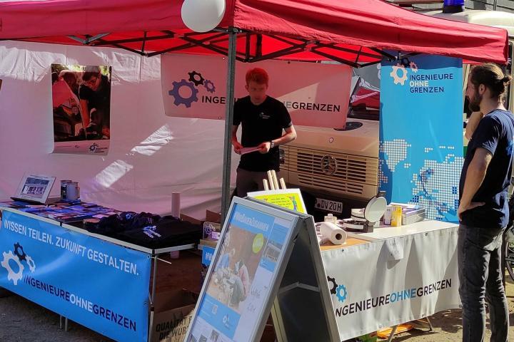 Infostand, Green World Tour Köln