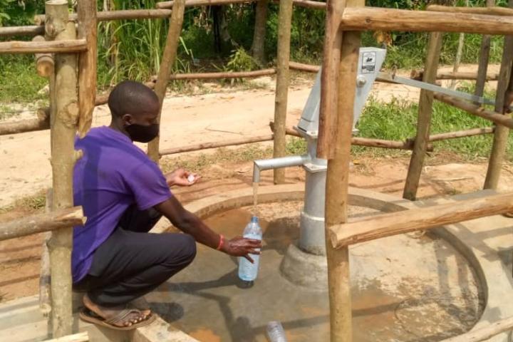 Installation Handpumpe Uganda