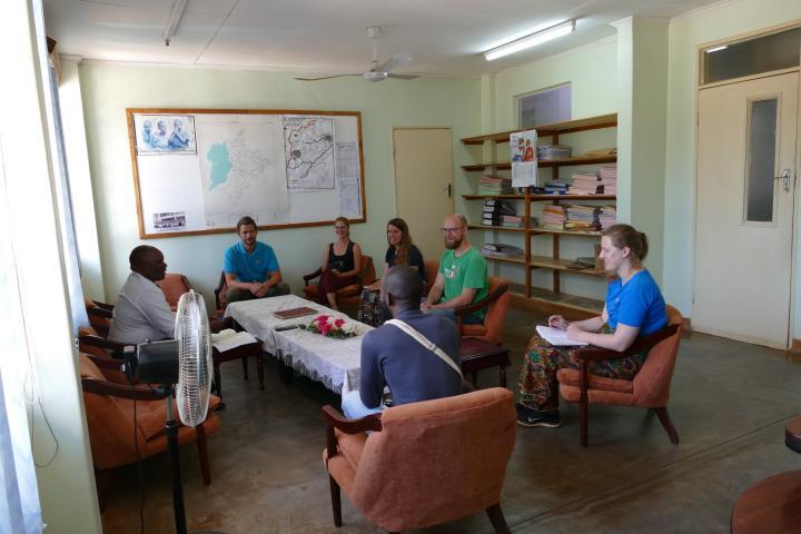 Das Treffen mit dem District Education Manager