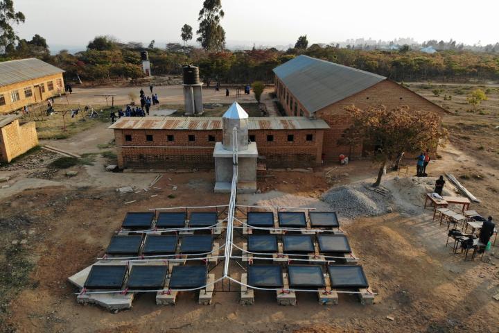 Foto der solaren Warmwasseranlage Implementierung 2022