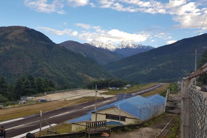 Der Flughafen in Phaplu
