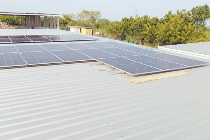 PV-Anlage der FTZ im Bau