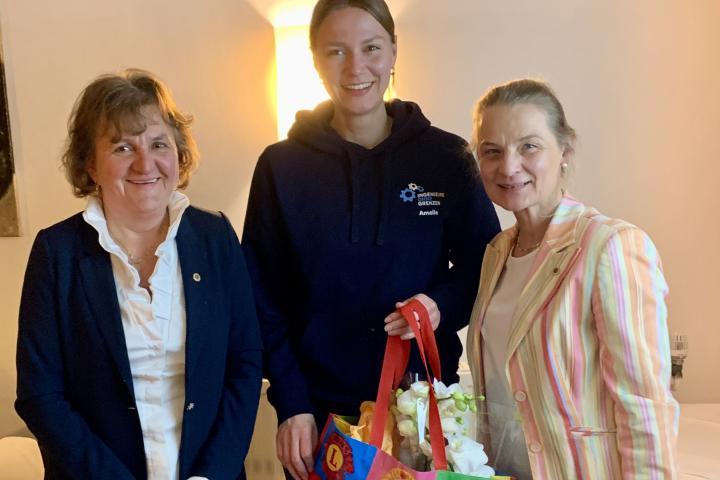 Ansprechpartnerin der RG-Hamburg mit Lions Präsidentin Altona