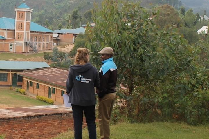 Blick auf die Groupe Scolaire de Karambi in Ruanda