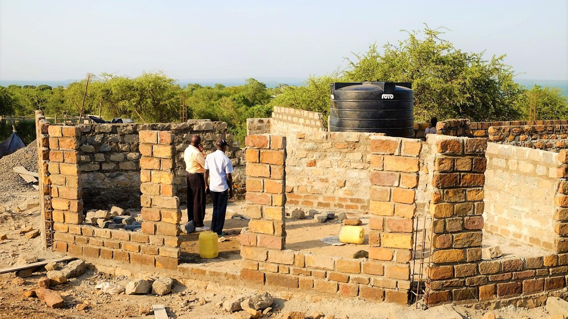 Fortschritt auf der Baustelle des Schulmoduls in Wanga
