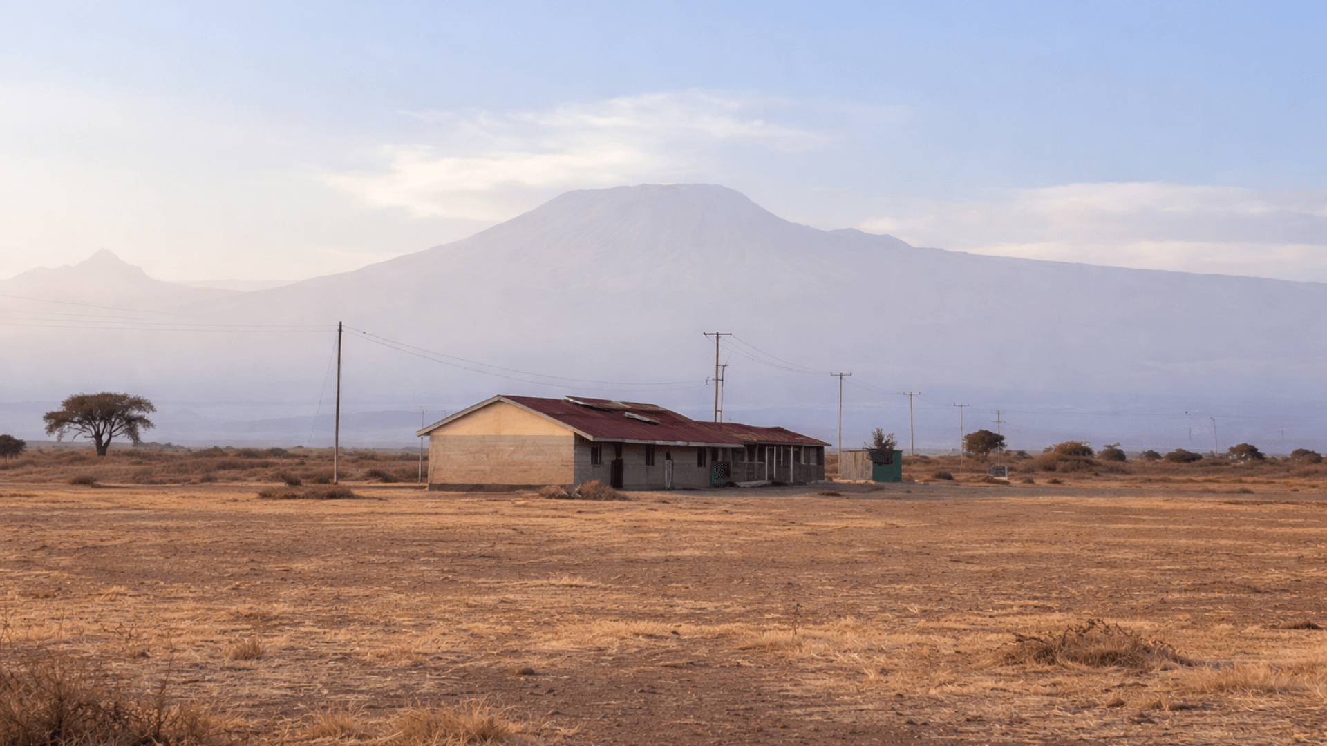 Olasiti Amboseli School aus der Ferne