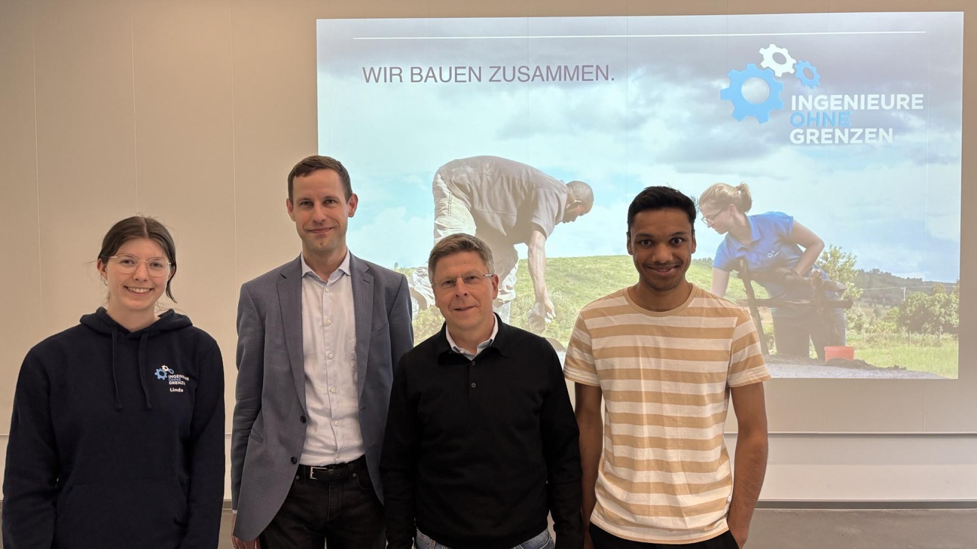 Vortragende am Abend zum Thema "Brücken am Limit" (von links nach rechts): Linda Müller, Szymon Grzesiak, Christian Kohlmeyer, Quintin McCray