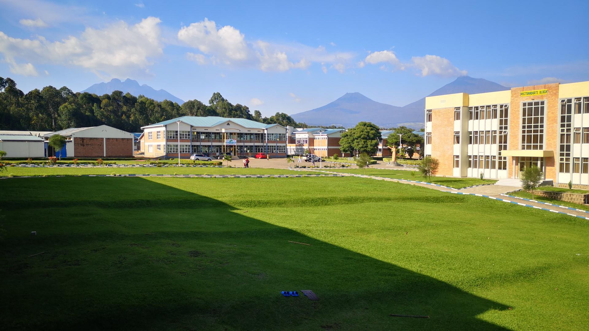 Fachhochschule INES 