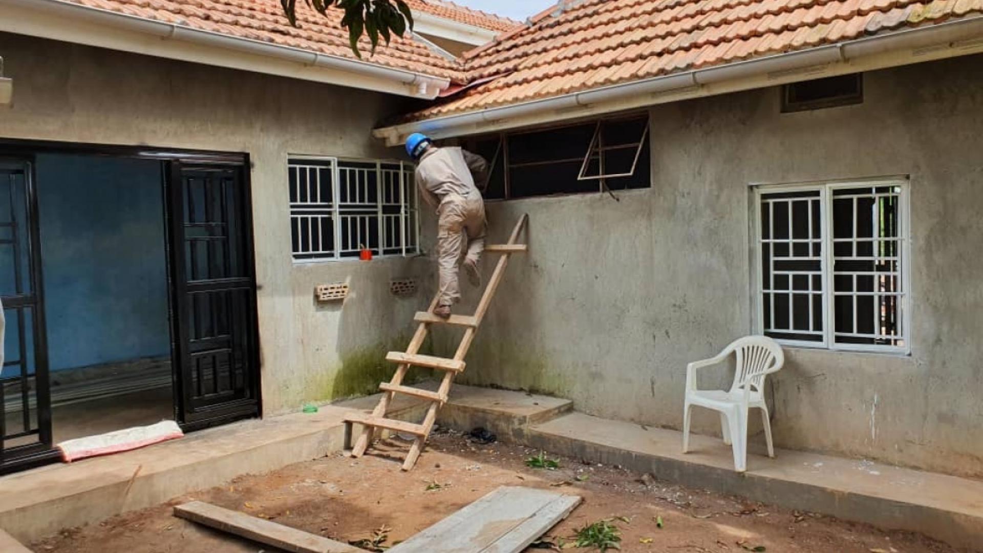 ENDSPURT: UNSER GESUNDHEITSZENTRUM IN KAKO, UGANDA WIRD DEMNÄCHST FERTIG!